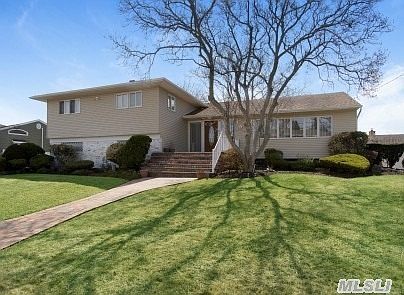 4th image of 10 Willa Way