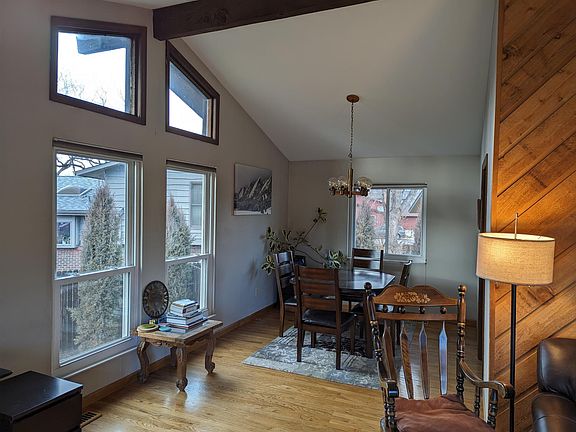 Dining Room with view to Flatirons