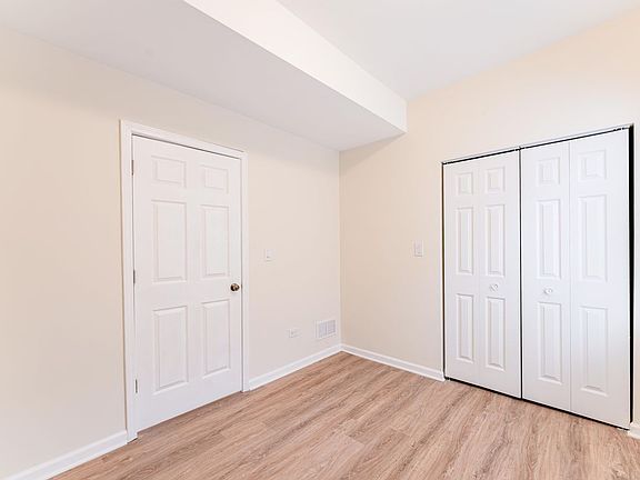 3rd image of 5025 W Huron St Unit 2