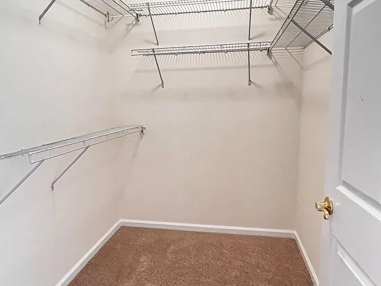 232 Masterson Ct — Photo 13