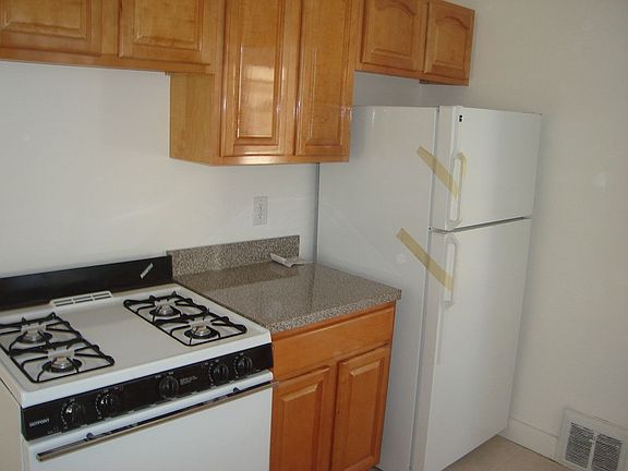3rd image of 306 North St