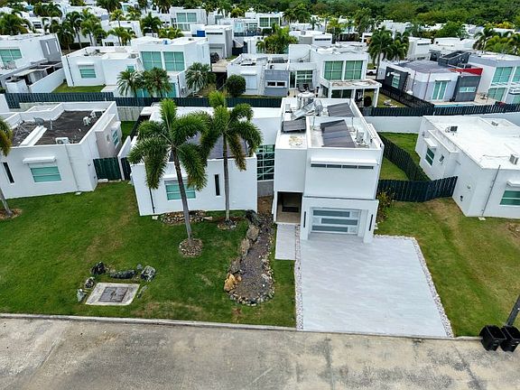 3rd image of Mansiones De Ciudad Jardin 323 Avila Calle Lanzaro