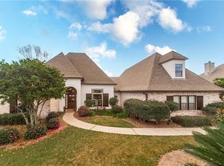44 Robyn Pl, Mandeville, LA 70471