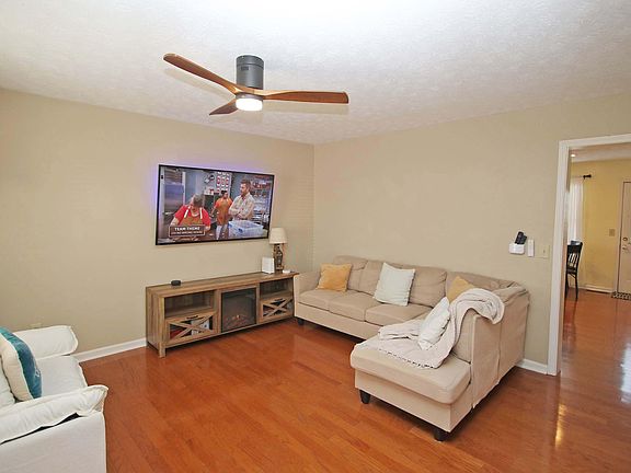 4th image of 130 Abbeywood Ct