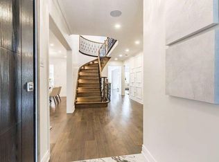 30 Deerglen Dr, Brampton, ON L6R1M1