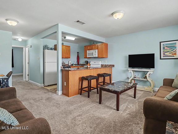 5th image of 1664 Beach Blvd #127