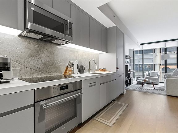 4th image of 55 Lagrange St #403