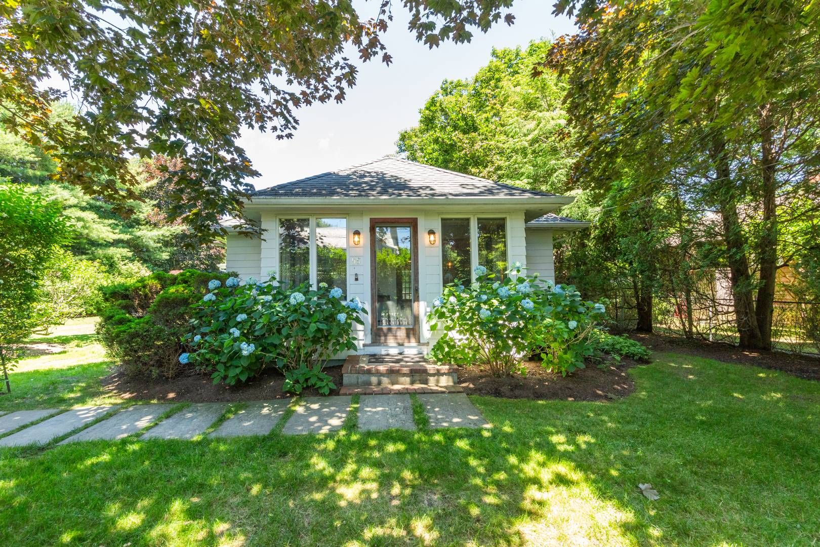 55 McGuirk St in East Hampton Out East