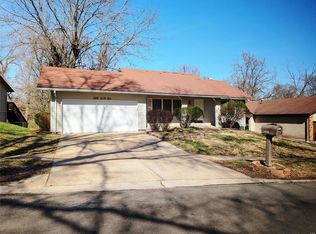 5041 Trailbend Dr, Black Jack, MO