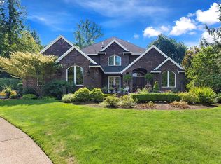 17562 S Big Sky Way, Oregon City, OR 97045