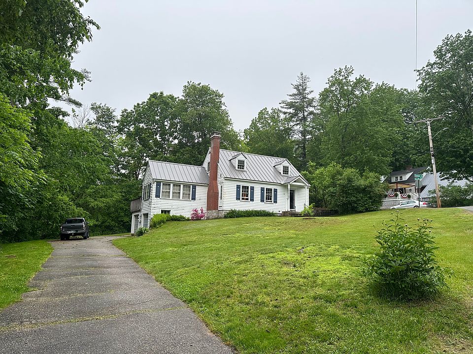 1940 Cape style viewed from the street