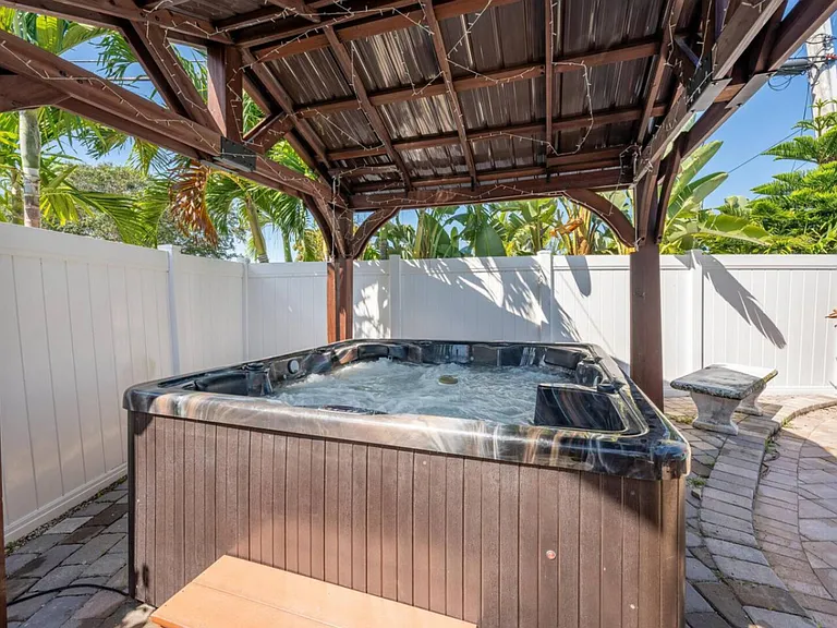 Bali Rd — Photo 15