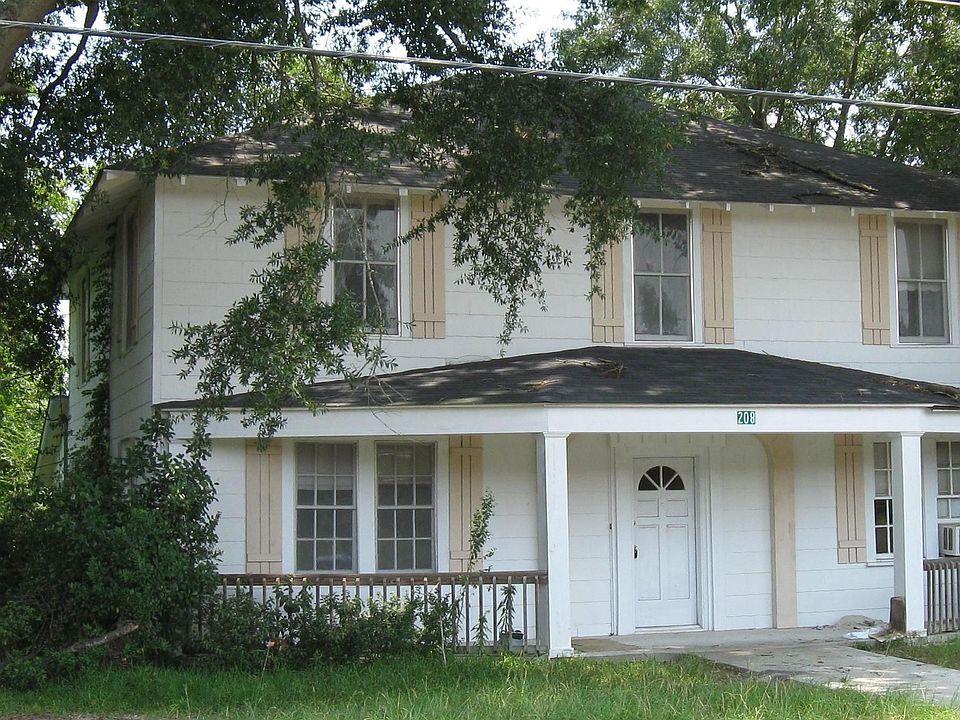 2nd image of 208 W Covington Ave
