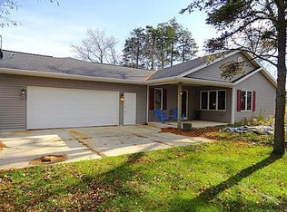 13231 Lakeshore Rd, Two Rivers, WI 54241