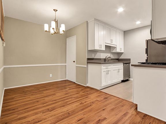 5th image of 1120 N Laurel Ave APT 10