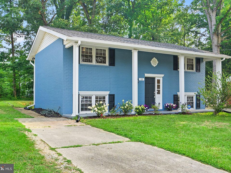1st image of 12 Hilltop Ln