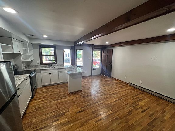 3rd image of 1012 Shallcross Ave #1