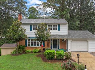 6607 Sandover Ct, Springfield, VA 22152