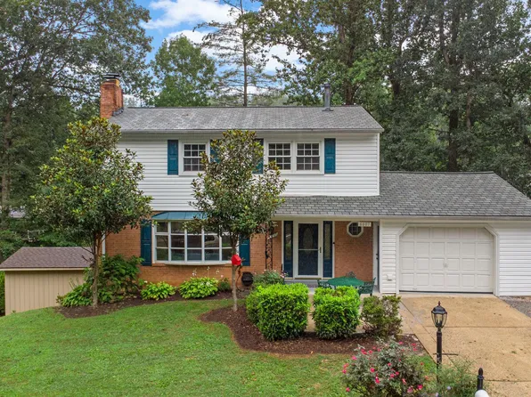 6607 Sandover Ct, Springfield, VA 22152