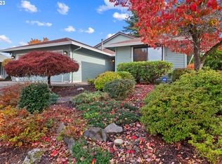 15809 NE Thompson Ct, Portland, OR