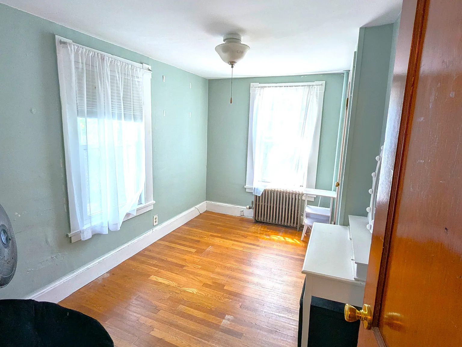 3 bed, 950 sqft, $950 — Photo 2