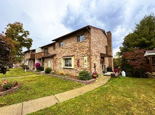 324 Ridgewood Dr, Beaver, WV 25813