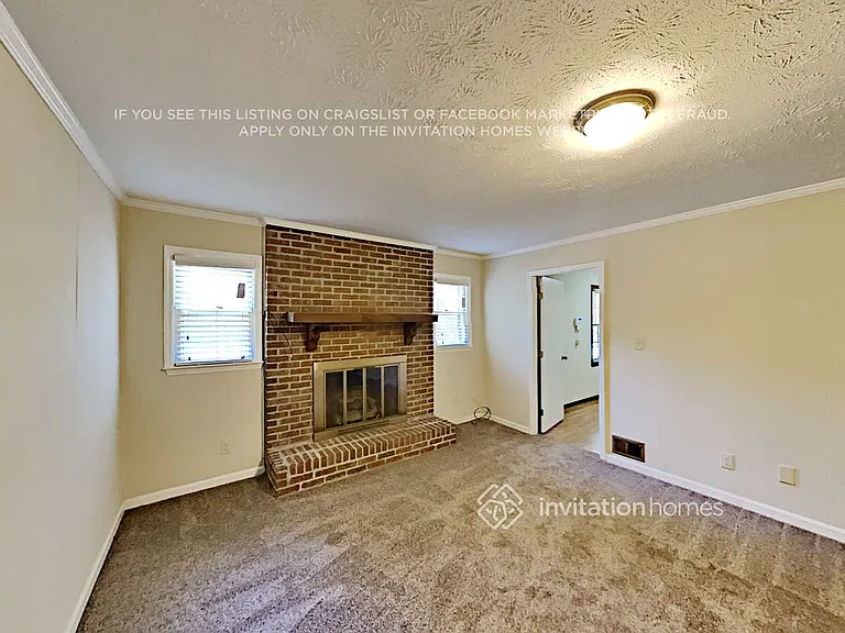 3158 Larkspur Cir — Photo 8
