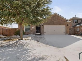 412 Riverbed Dr, Crowley, TX 76036