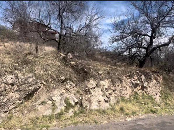 Elm West St, Nogales, AZ 85621