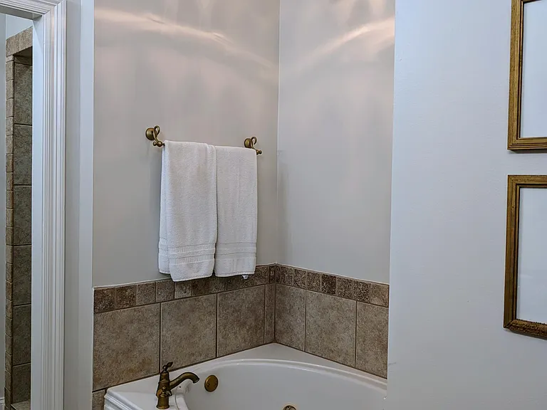 647 Carpenter Way — Photo 22