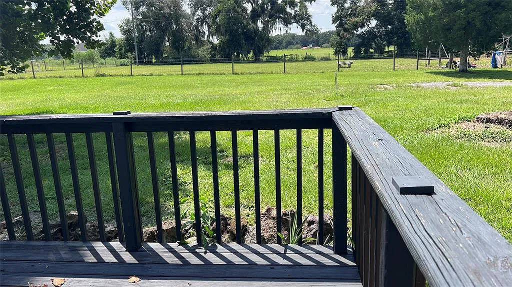 3 bed, 2.0 bath, 880 sqft, $1,800 — Photo 4