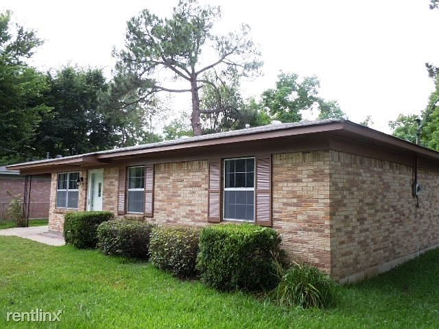 oaklawn front view
