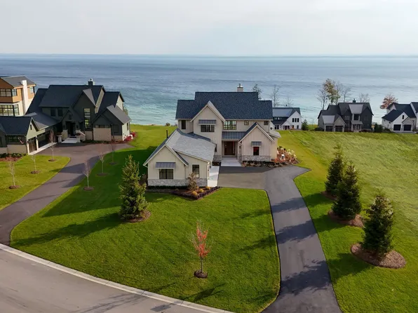 15678 Waters Edge, Traverse City, MI 49686
