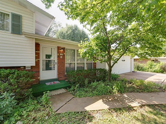 2nd image of 1318 Ross Ave