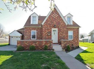331 Park Dr, Bethalto, IL