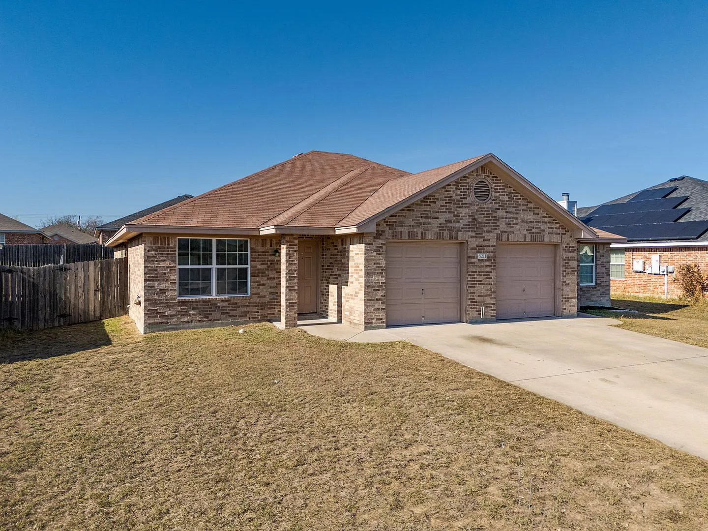 6211 Temora Loop — Photo 1
