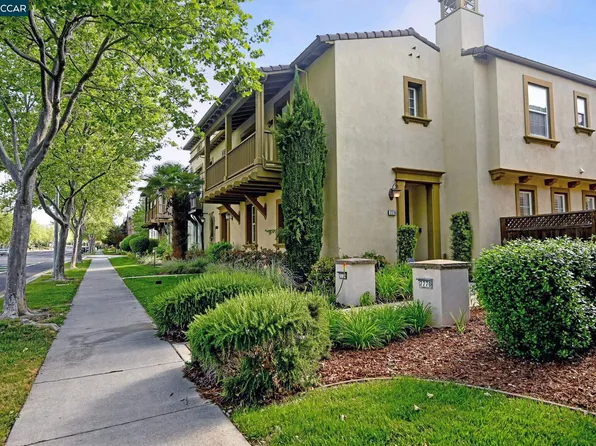 7774 Stoneleaf Rd, San Ramon, CA 94582