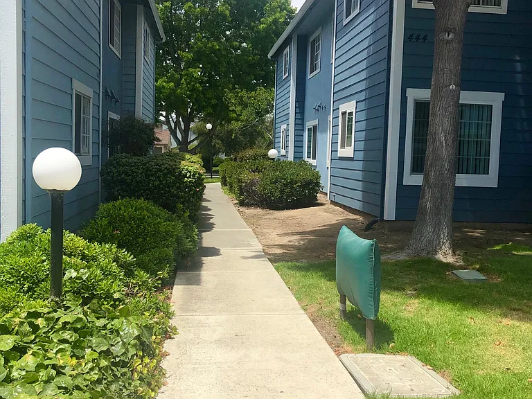 Mariner Village — Photo 18