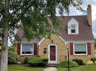 7547 28th Ave, Kenosha, WI 53143