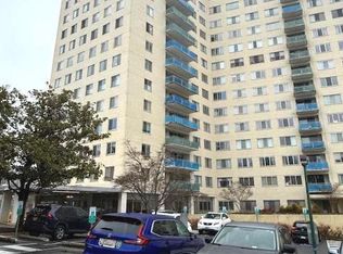 10201 Grosvenor Pl APT 1204A, Rockville, MD