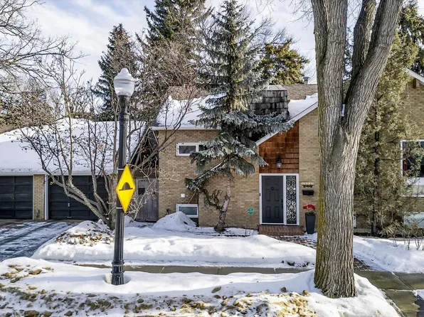 10235 134th St NW, Edmonton, AB T5N 2A6