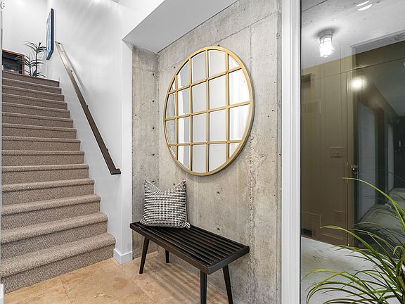 3rd image of 245 SW Meade St #C6