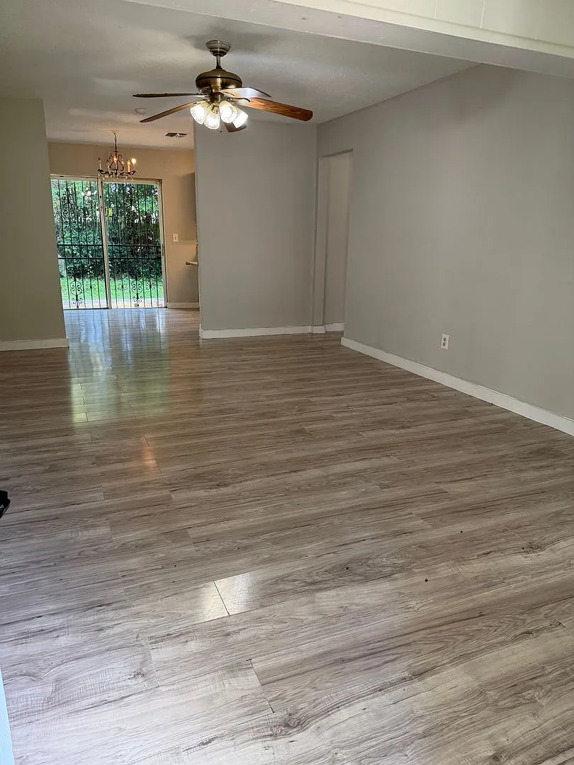 3 beds house for rent — Photo 2