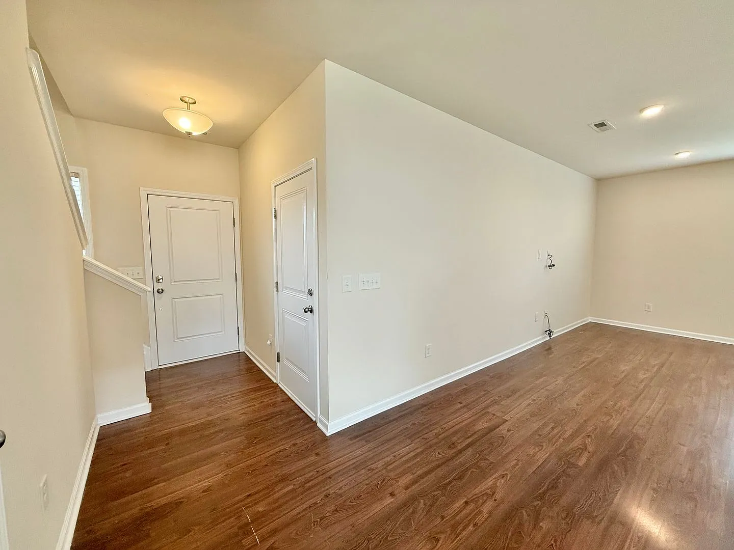 **Offering Refundable Application Fees & $150 Move In Promotion** Spacious 4bd, 3ba Durham Home I... — Photo 2