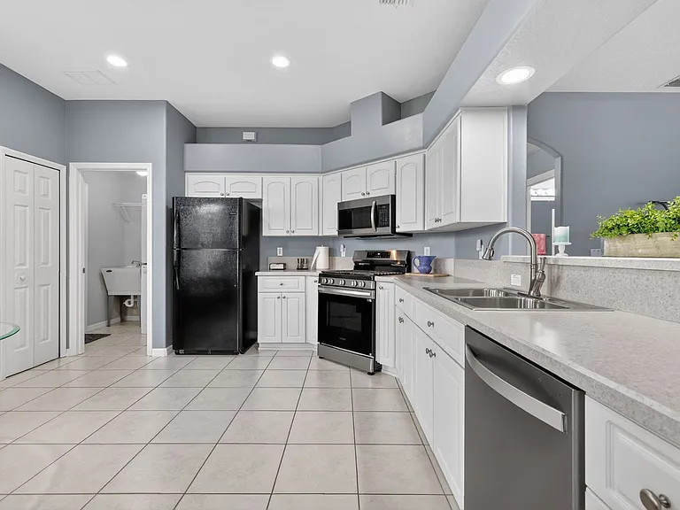 27150 Nostalgia Dr — Photo 12