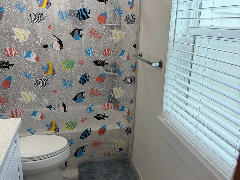 2930 Beach Blvd S — Photo 7