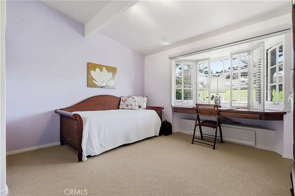 3 bed, 1972 sqft, $8,100 — Photo 1