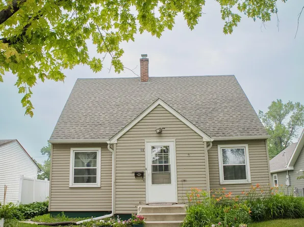 109 E 7th St, Morris, MN 56267
