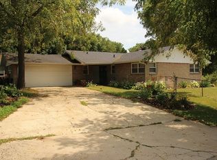 2028 Montague Rd, Rockford, IL 61102