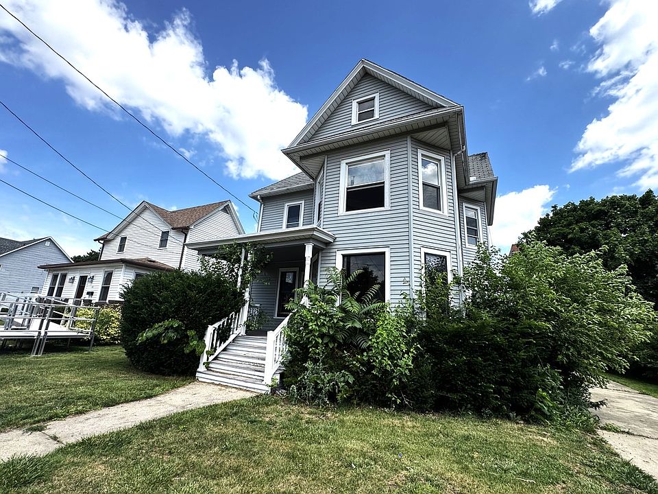 1st image of 412 Rockwell St